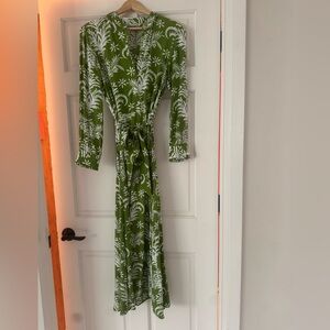 Zara Green and White Long Sleeve Dress